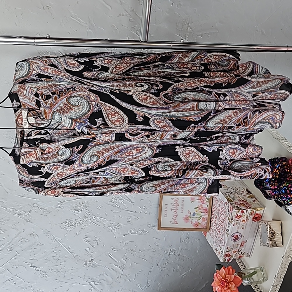 NWT Spence Woman paisley blouse. Size 2X.